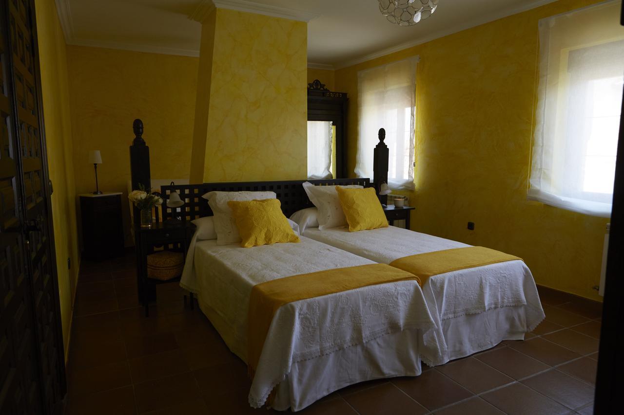 Casa Rural La Casa De Las Manuelas Horcajo de las Torres Εξωτερικό φωτογραφία