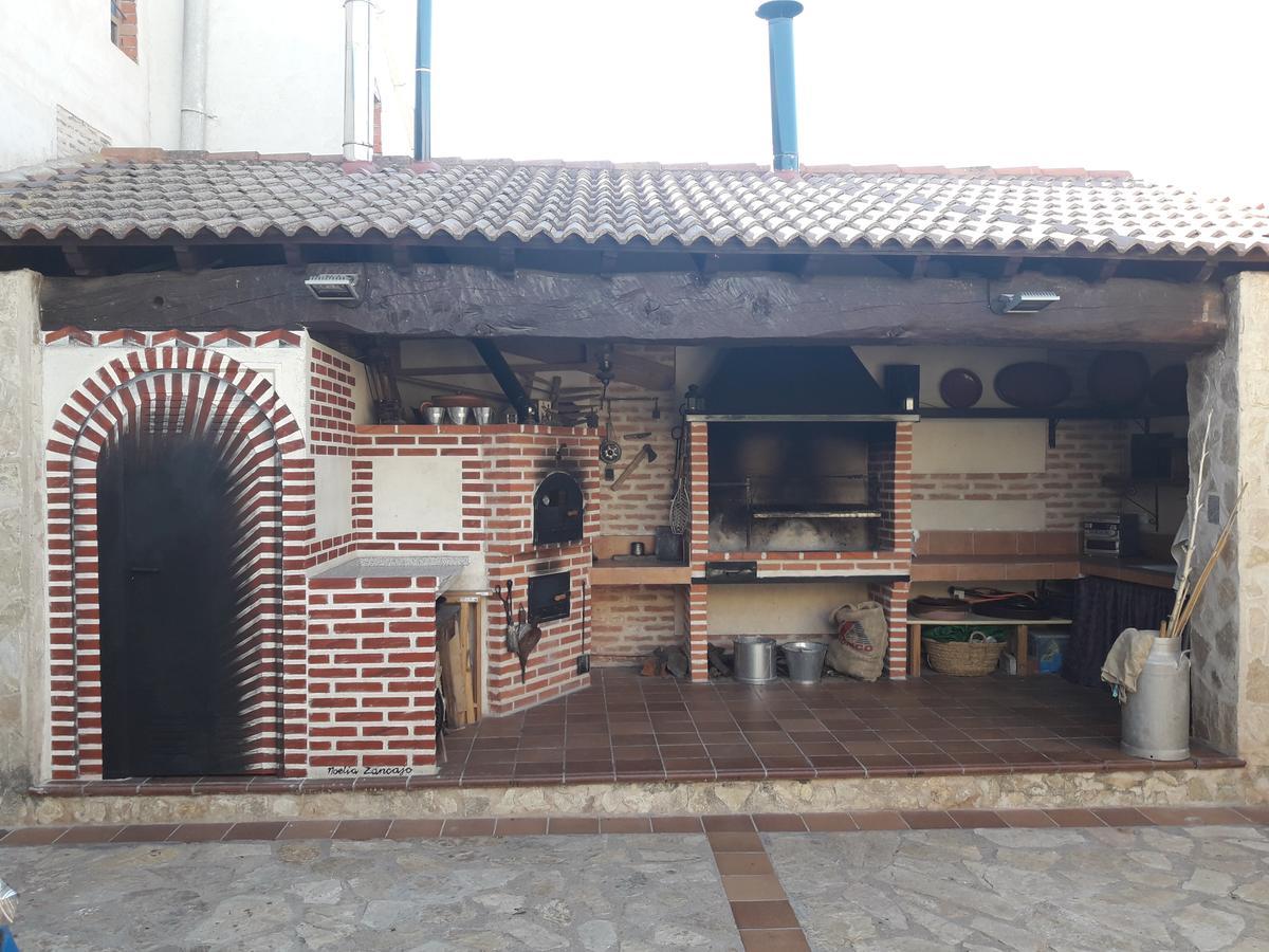 Casa Rural La Casa De Las Manuelas Horcajo de las Torres Εξωτερικό φωτογραφία
