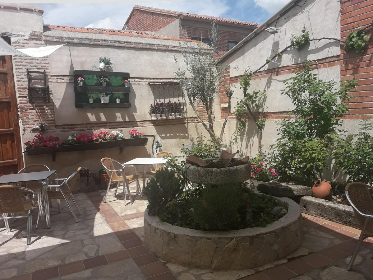 Casa Rural La Casa De Las Manuelas Horcajo de las Torres Εξωτερικό φωτογραφία