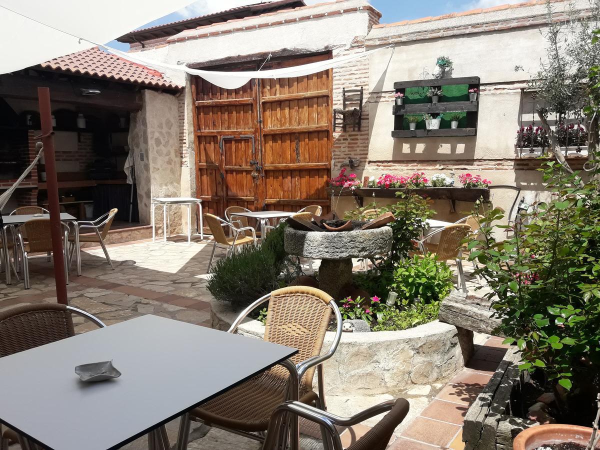 Casa Rural La Casa De Las Manuelas Horcajo de las Torres Εξωτερικό φωτογραφία